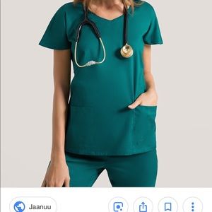 Jaanuu scrub top hunter green xs